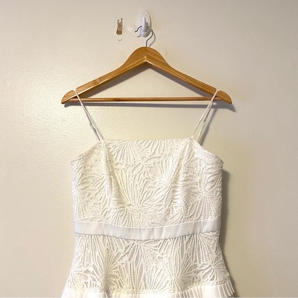 Ever New Angel Strappy Spliced Lace Dress - Picture 4 of 14